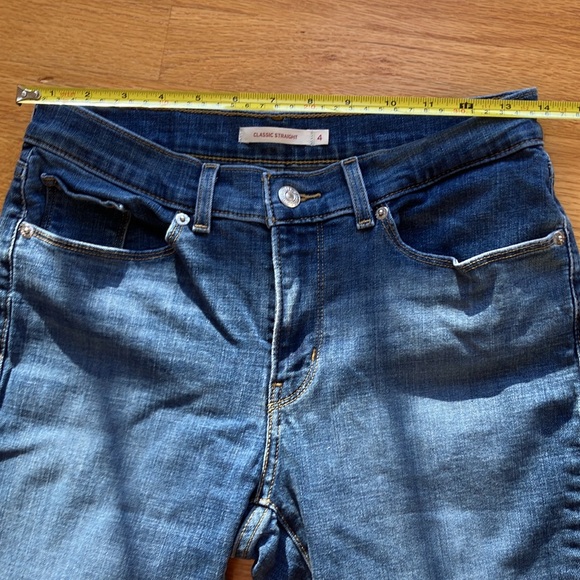 Women’s Levi’s Classic Straight Jeans Sz 4S - Picture 5 of 5